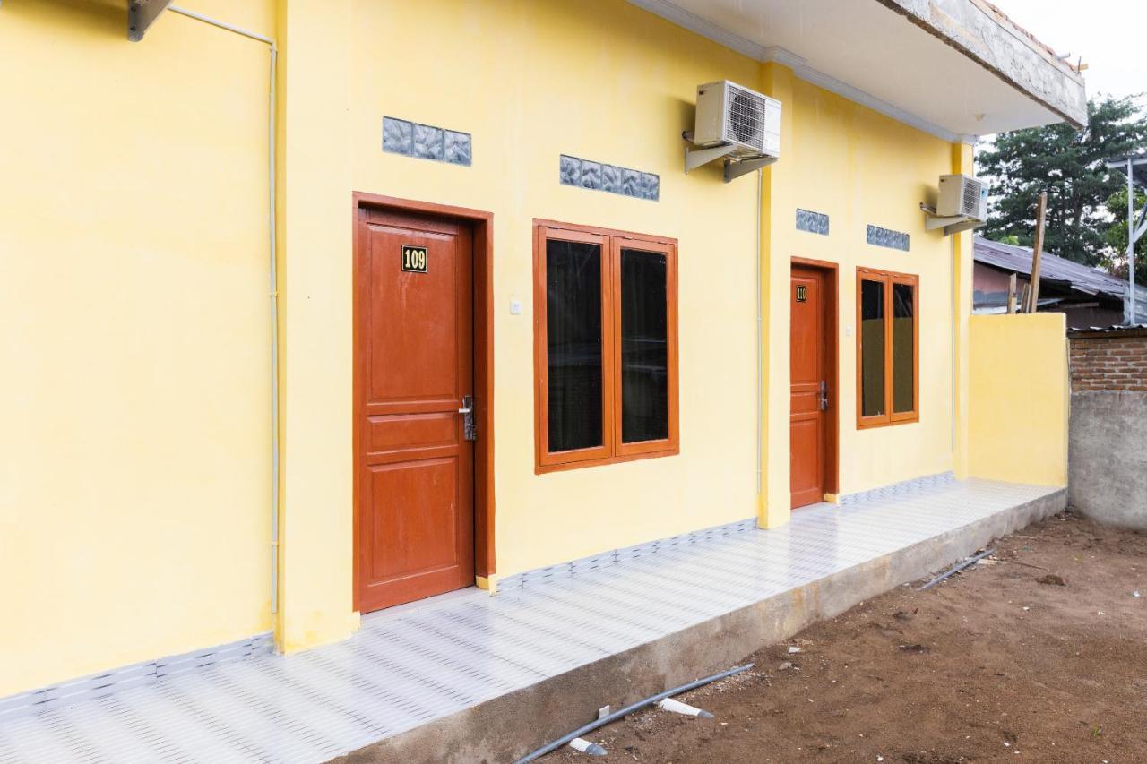 Spot On Oyo 1988 Pondok Seril Syariah Makassar Ngoại thất bức ảnh
