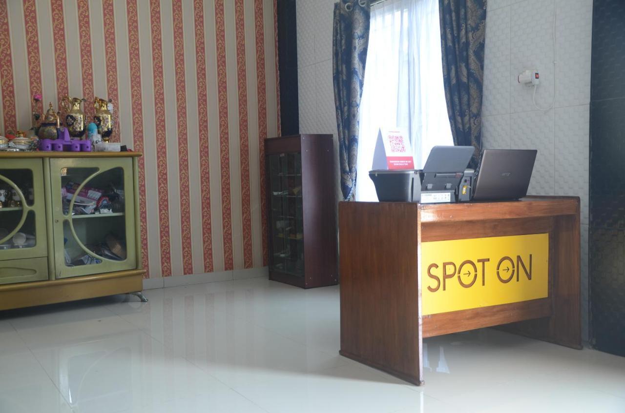Spot On Oyo 1988 Pondok Seril Syariah Makassar Ngoại thất bức ảnh